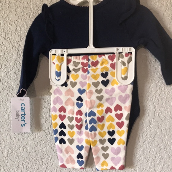 Carter’s New Born Onesie Set - Picture 4 of 9